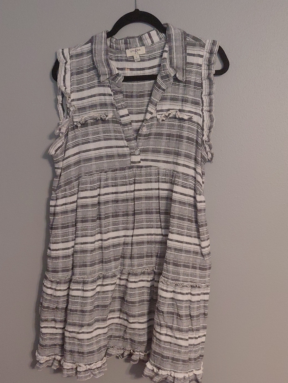 Umgee Gray & White Striped Ruffle Sleeveless Tunic